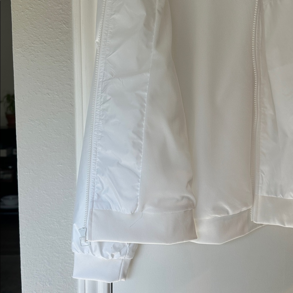 White Nike Windbreaker - Picture 5 of 5
